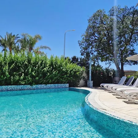 In With Pool - Free Wifi Διαμέρισμα