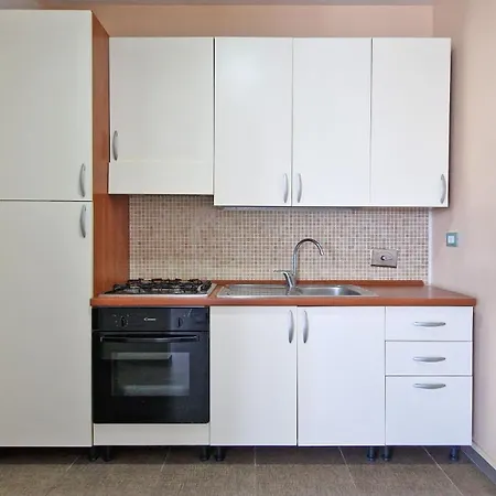 In With Pool - Free Wifi Apartment